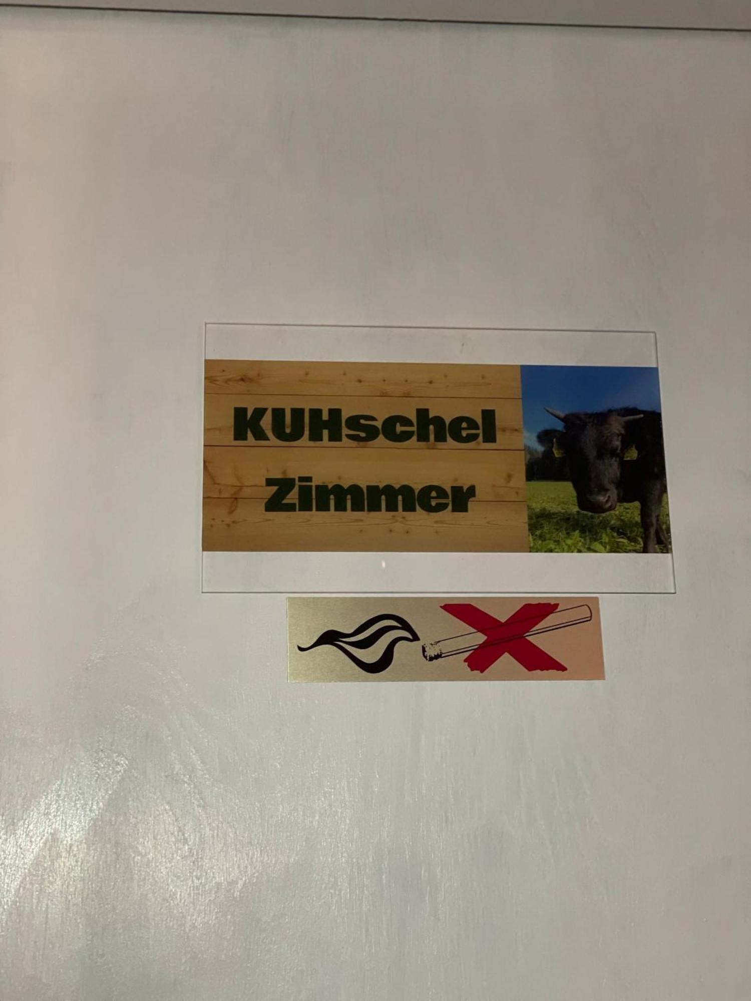 Alpakas, Lamas Und Rentiere Zum Gruenen See Grossdorf  Luaran gambar